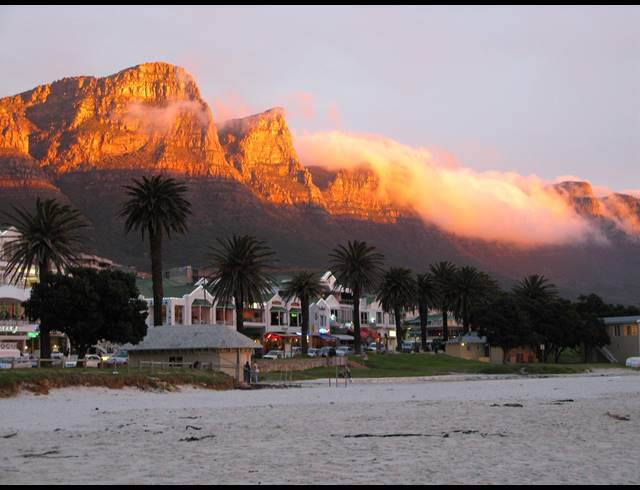 229M² RETAIL TO LET IN CAMPS BAY